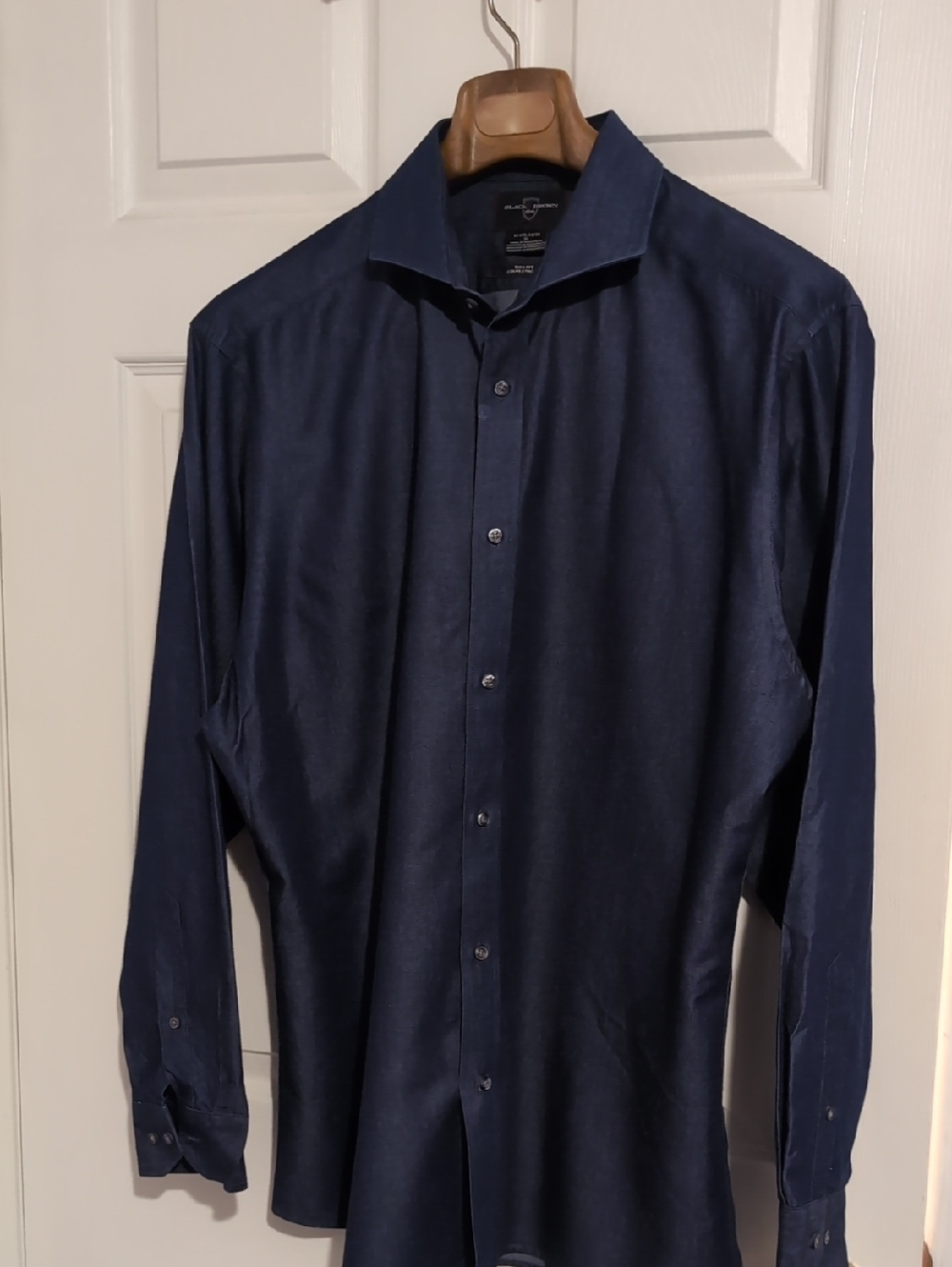 Men's Navy Long-Sleeve Button-Up Dress Shirt